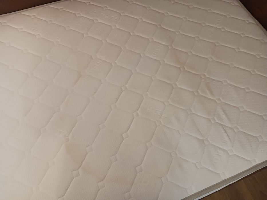 Единично Легло 200 на 120