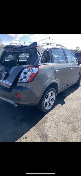 Opel antara на части