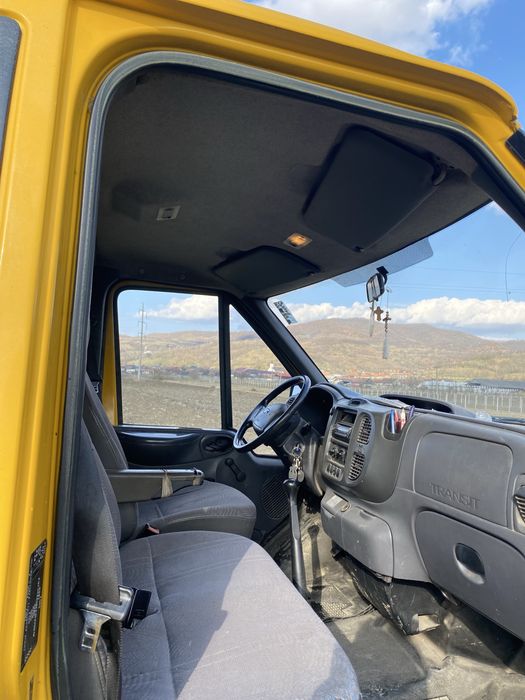 Vând Ford Transit