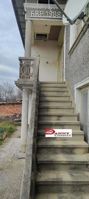 Продава се Къща в Велико Търново, Акация - 120 кв.м за 121 €/кв.м - Снимка #1