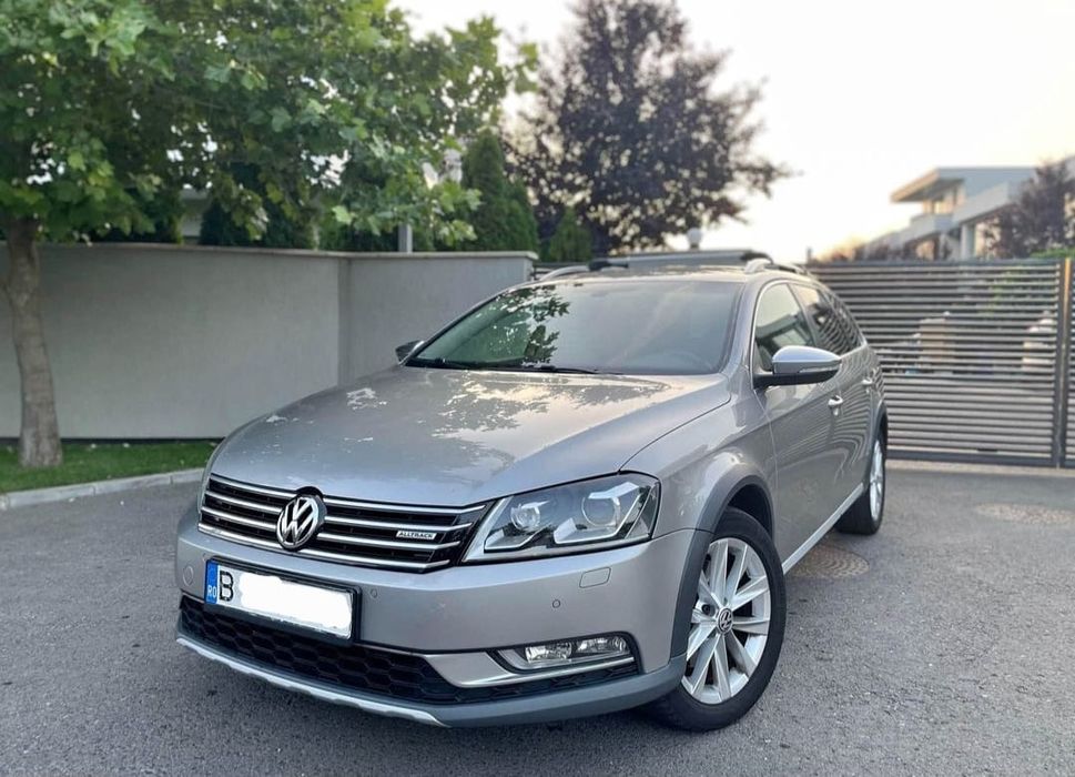 Volkswagen  Passat Alltrack  2013 *Cutie Dsg* 4x4* Bixenon *Full Led
