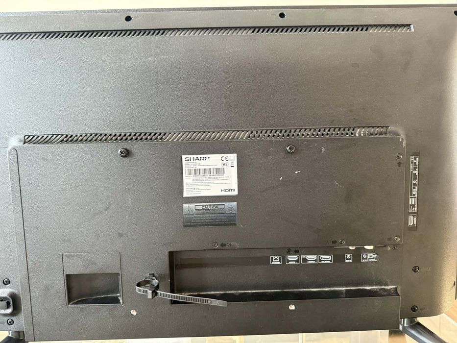 Телевизор Sharp 32"