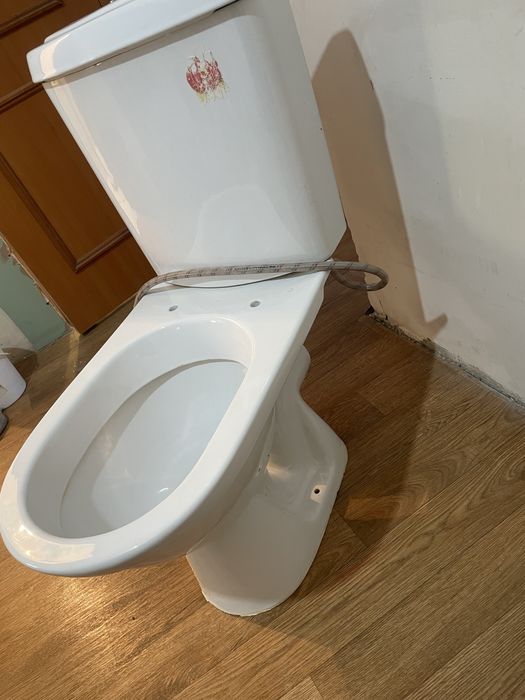 Продам  унитаз