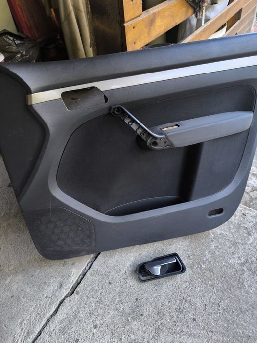 Предна дясна кора за vw touran