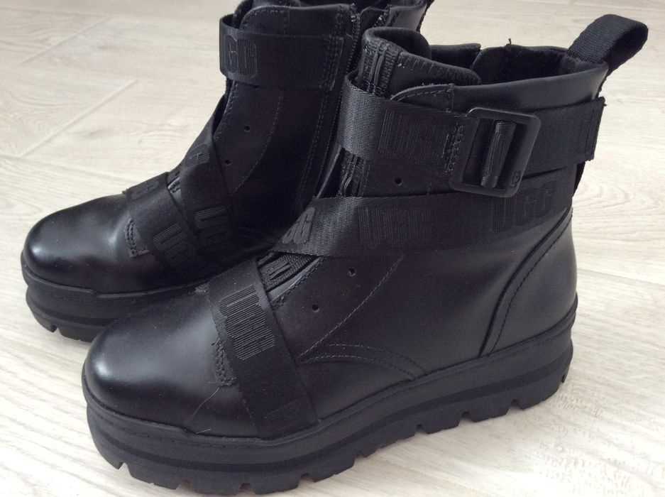 UGG, Sid Leather Flat Platform Boots, Black, 8 /38