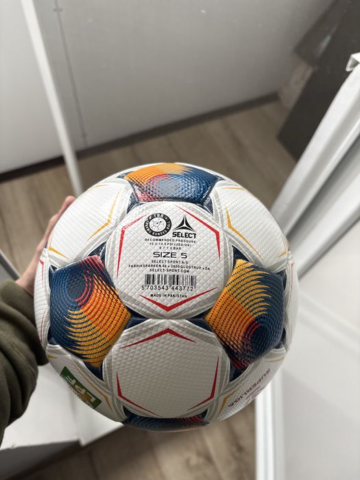 Minge Select oficiala Superliga