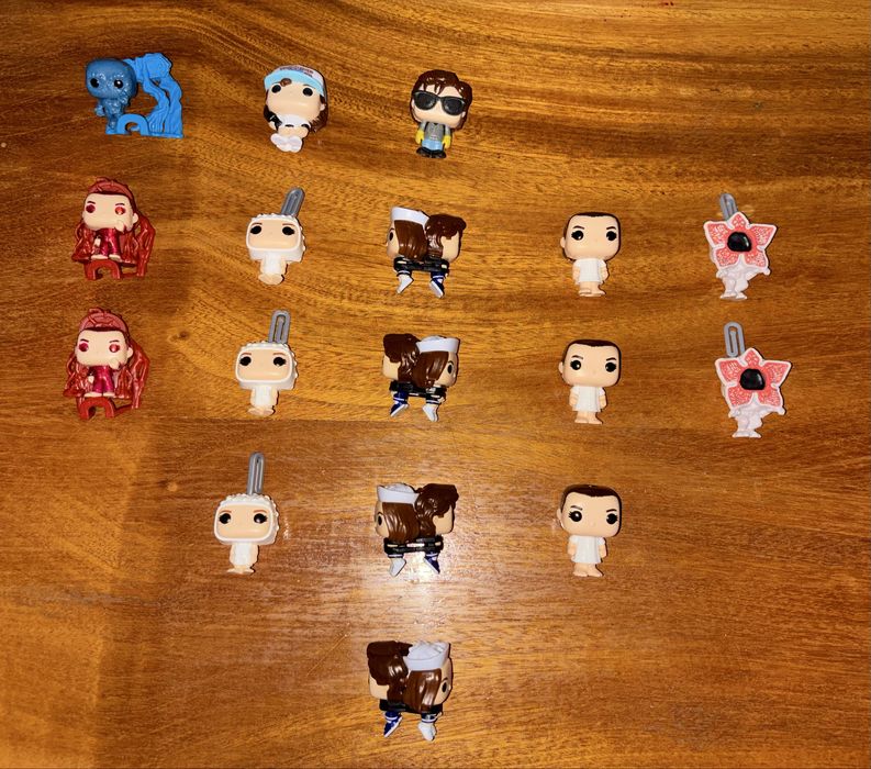 Stranger Things Kinder Joy фигурки