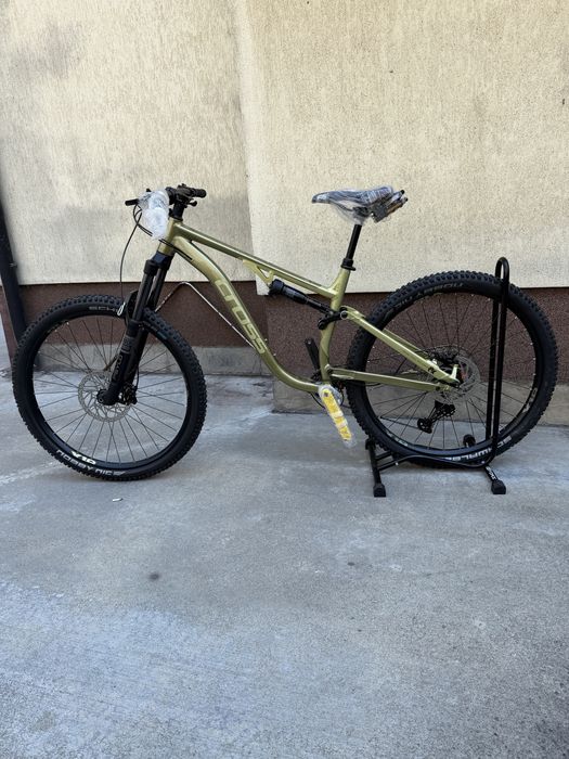 ЧИСТО НОВ Full Suspension Cross RTX 29" (Khaki) – Юбилеен модел (1x12, RockShox)