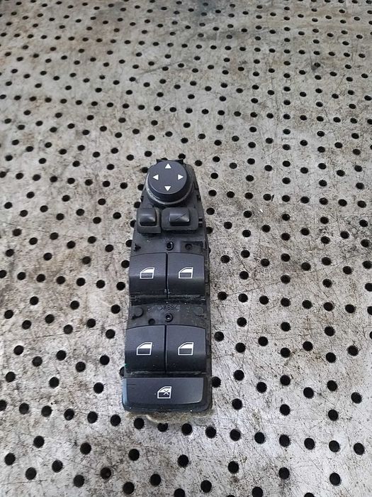 Bloc butoane geamuri electrice stanga fata bmw seria 5 f11 924195501