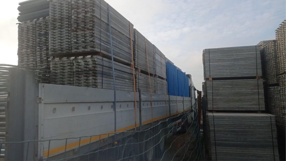 Продавам скеле италианско рамково