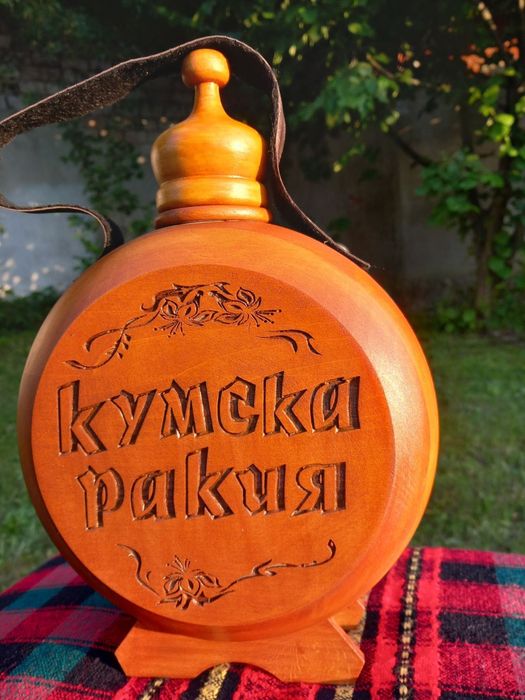 Дървена  Бъклица  1 литър гравирана