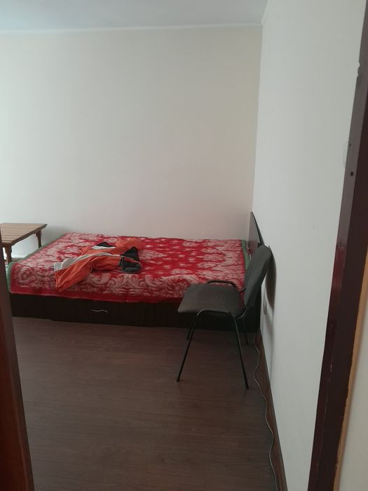 Închiriez garsoniera situata in cartierul Nord
