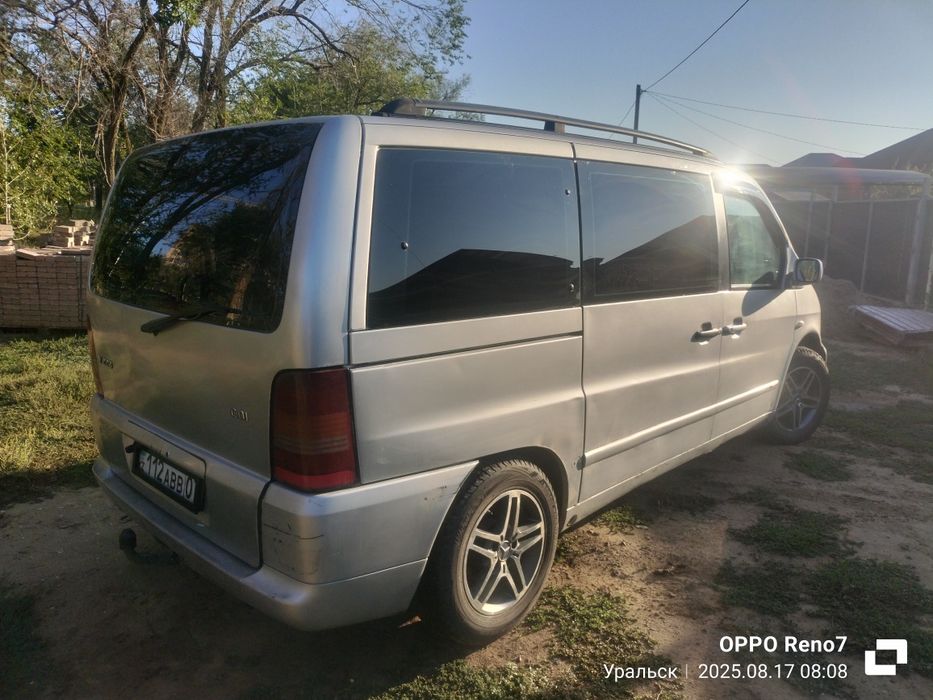 Мерседедес Вито 2002