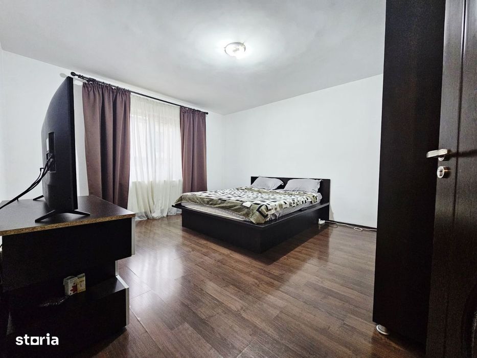 Casa pentru 2 familii|teren generos 1000mp