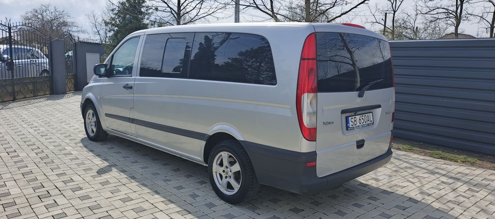 Mercedes vito 9 locuri an 2010 Extra lung
