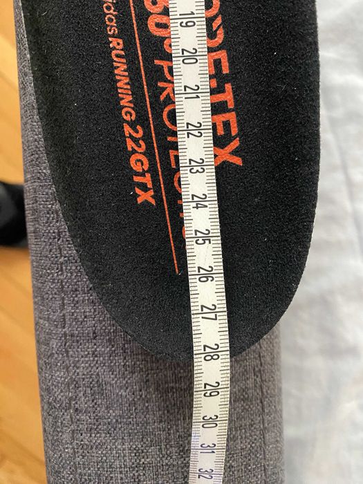 Продавам маратонки Adidas SUPERNOVA GORTEX