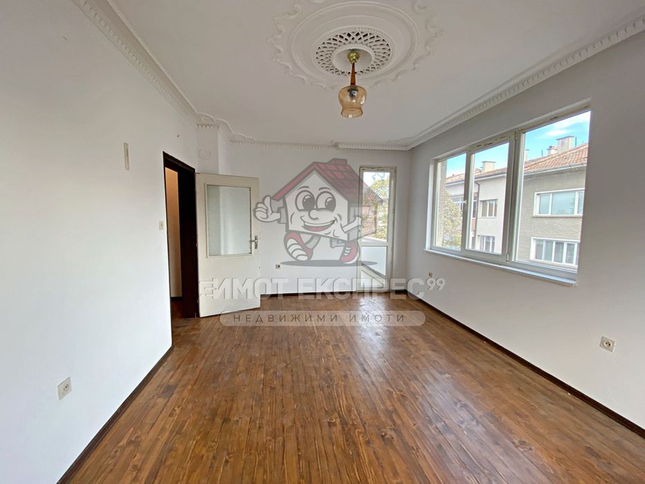 Дава се под наем Многостаен апартамент в Асеновград - 90 кв.м за 204 € - Снимка #1