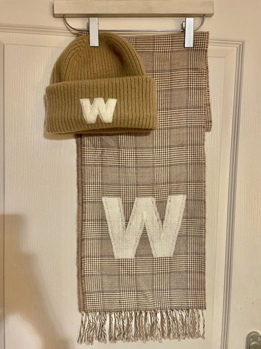 Сет Комплект Вълнен Шал и Шапка Weekend Max Mara