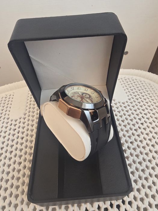 INVICTA часовник