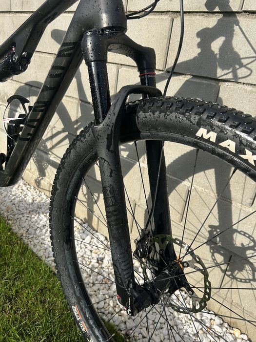 Canyon Lux CF carbon, full suspension, RockShox World Cup, 29”