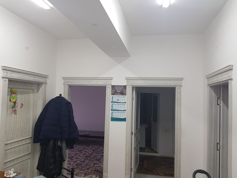 Прадается квартира 2 этаж 3 ком. 94 км2 Срочно!!!