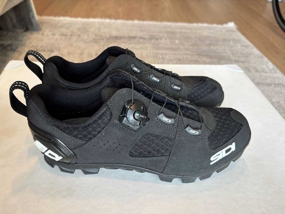 Pantofi MTB / Gravel SIDI Turbo Mărimea 42 (Branț 26 cm) – Ca noi, cu plăcuțe