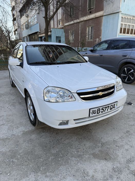 CHEVROLET Lasetti 1.8 pozitsiya 2 HOLATI IDEAL