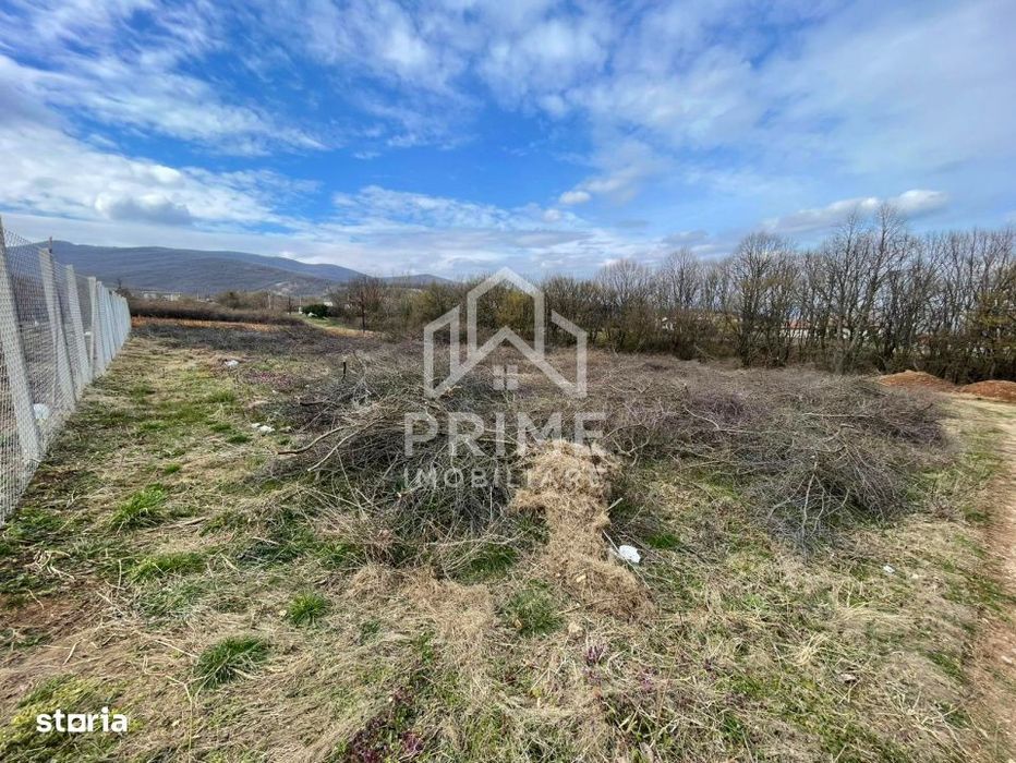 Teren intravilan de vanzare | Zona Schit | Alba Iulia | 885 mp | 2 fro