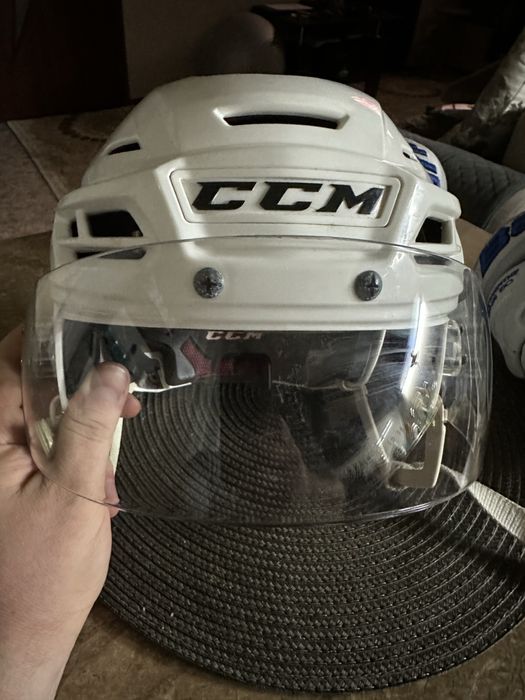 Шлем хоккейный CCM профессиональный