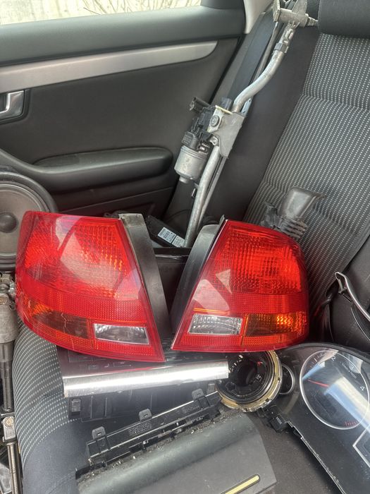 Plansa bord AUDI A4 B6 / B7 ceasuri clima stopuri oglinda coloana