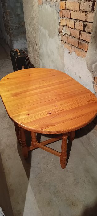 Трапезна маса масив