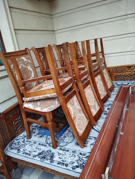 Стол стул сотилади