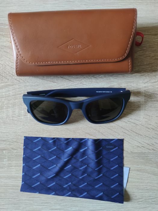 Оригинални слънчеви очила Fossil