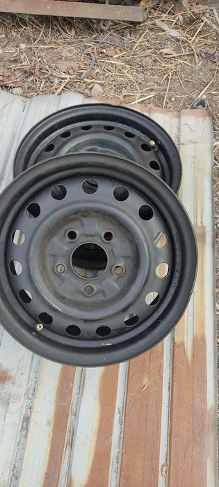 Продам диски и резину