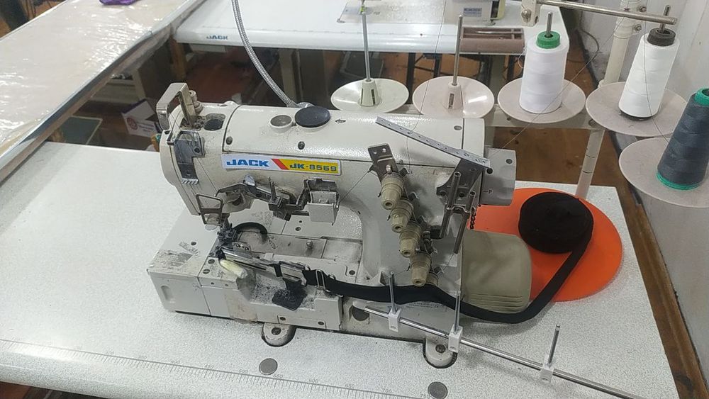 Жек тикув мошиналари  сотилади .