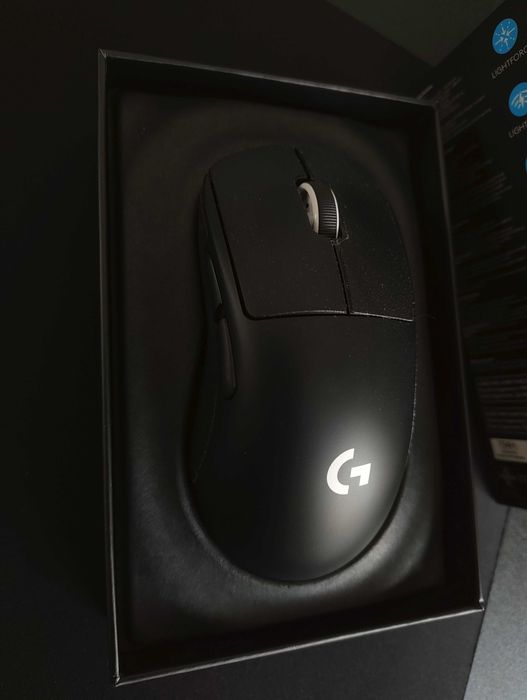 Продавам Logitech Pro X Superlight 2 DEX