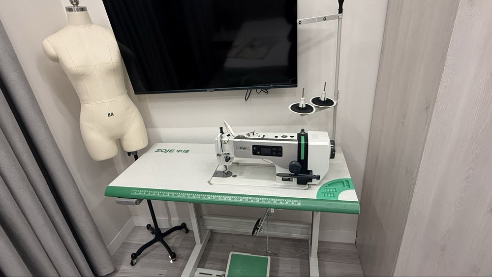 Tikuv mashinasi Zoje