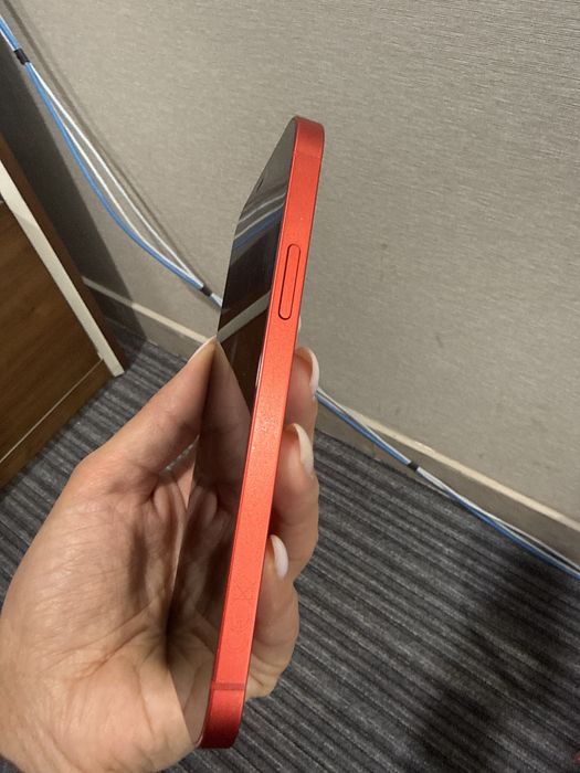 Айфон 12 128 красный б/у