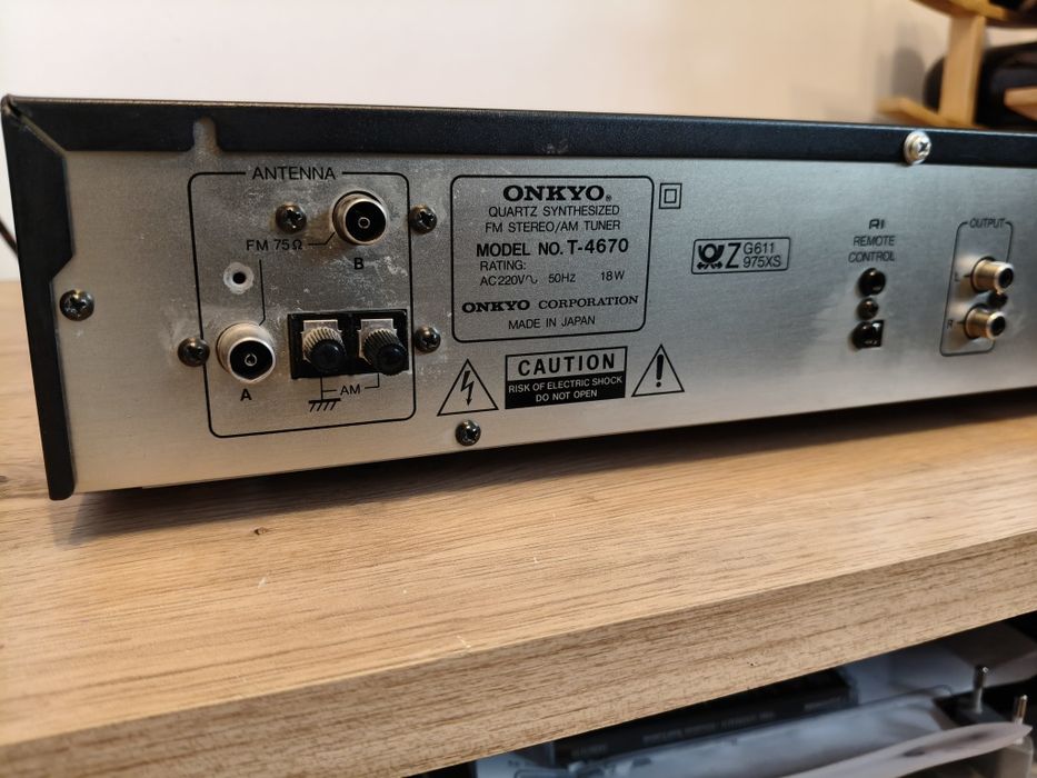 Tuner Onkyo T-4670