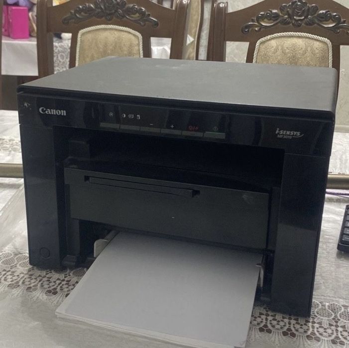 Продам МФУ Canon 3010( принтер 3в1)