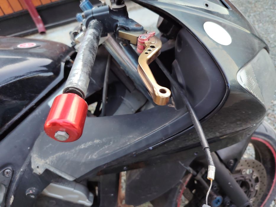 Piese Yamaha R6 2002