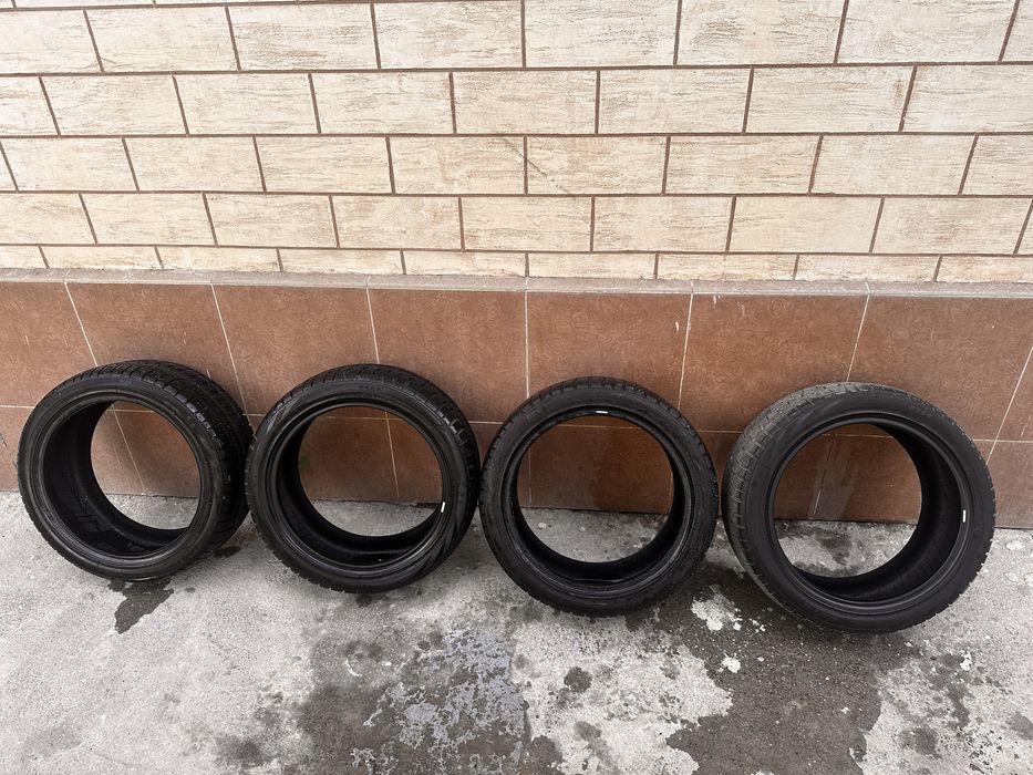 Шины 235/45/18 зимние