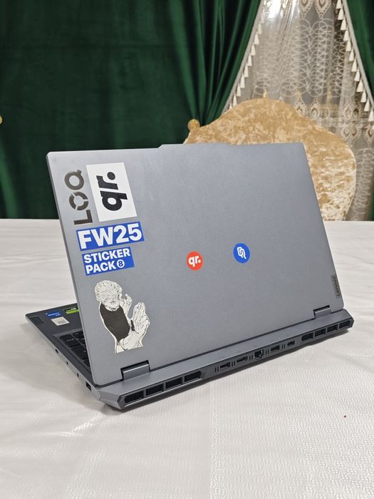 Lenovo LOQ 15IRX9