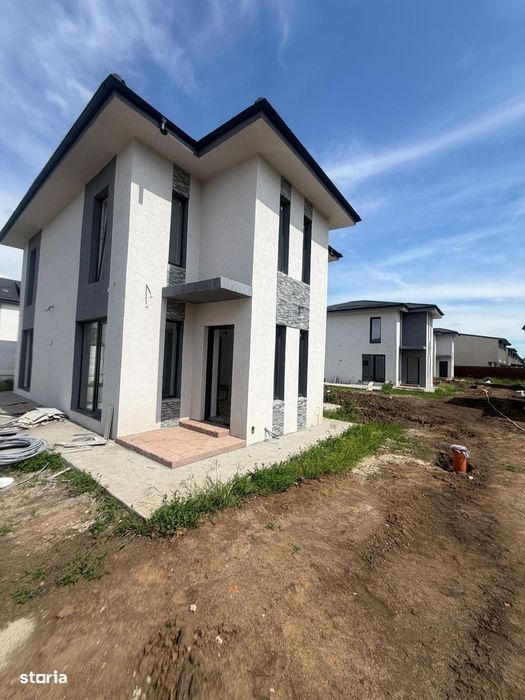 Casa Singulara - 4 Camere, Toate Utilitatile, Teren 400 Mp, Comis 0%