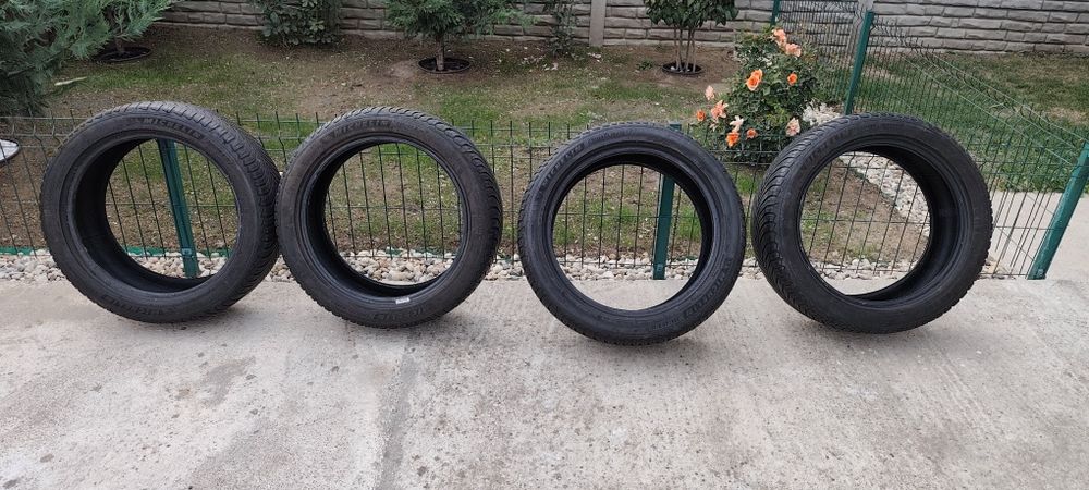 Anvelope 235/45/R18