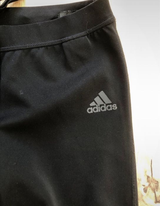 Colanti negri, Adidas