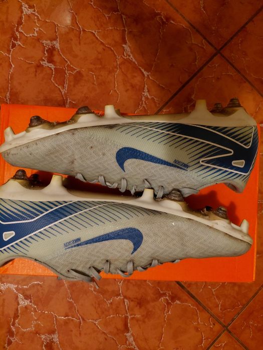 Ghete de fotbal nike mercurial cu crampoane de fier