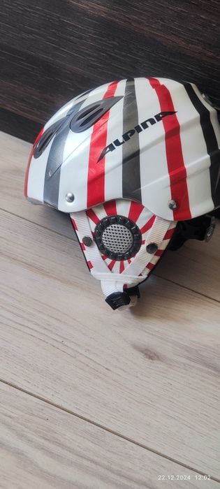 Детски ски и обувки ROSSIGNOL,  Ски каска Alpina