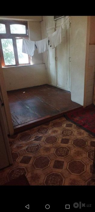 Кизларга Чирчик троицкида  квартира бор