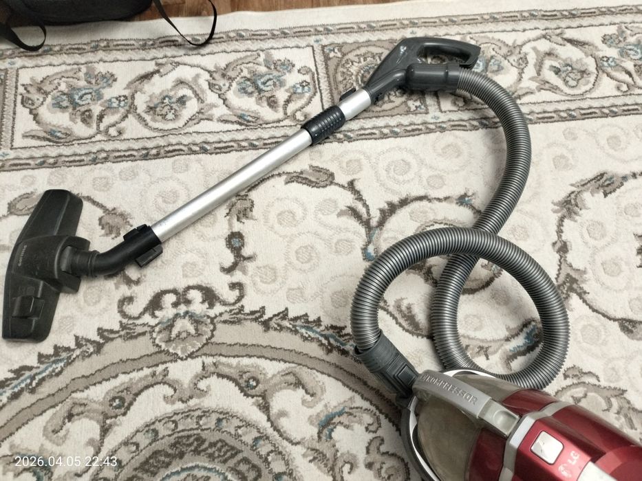 Продам пылесос LG